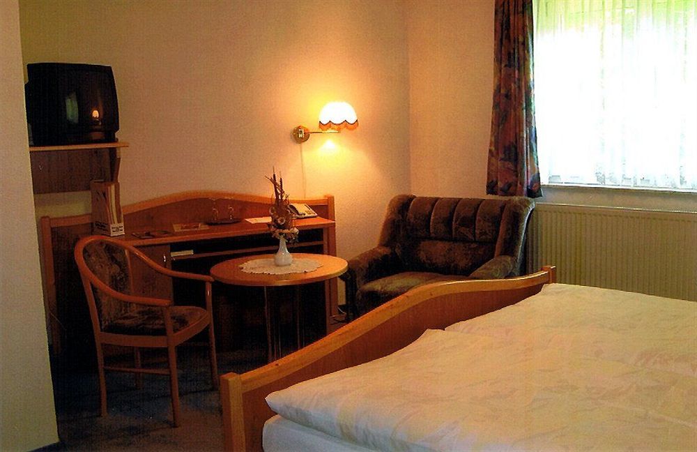Land-Gut-Hotel Zur Lochmuehle Penig Esterno foto